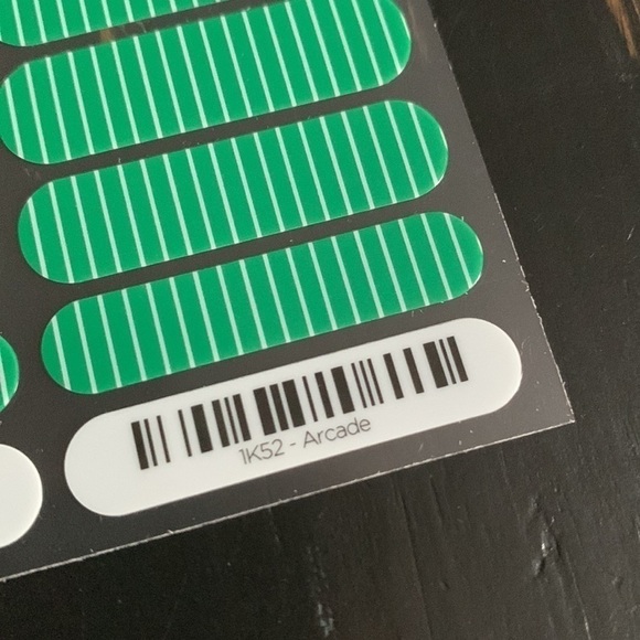 Jamberry Green and White Striped Nail Wraps - Arcade - Picture 4 of 8